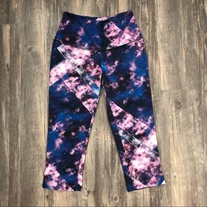 Onzie High Rise Capris Size M/L